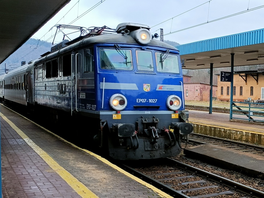 EP07-1027