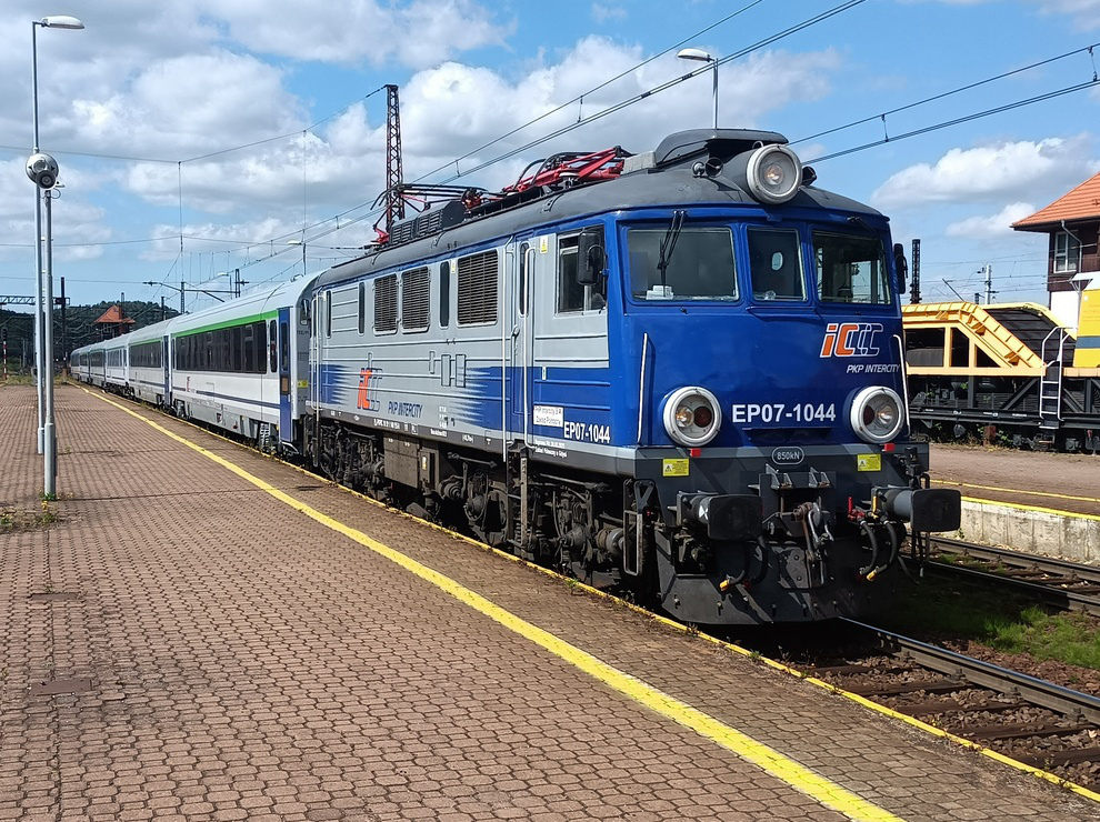 EP07-1044